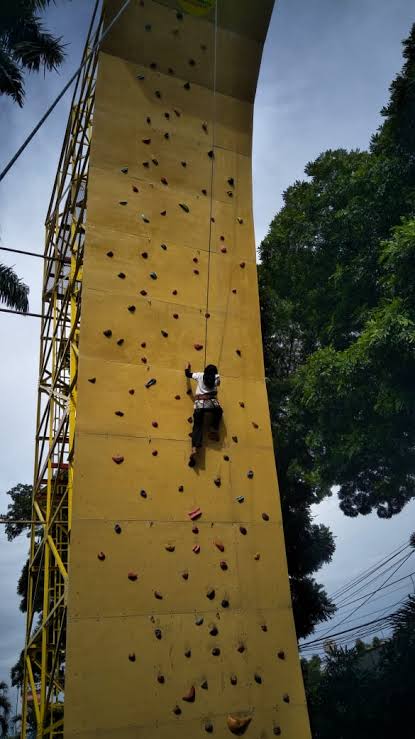 Arena panjat tebing